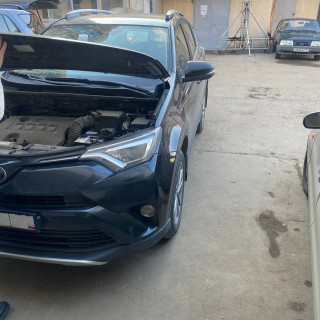 Замена аккумулятора на Toyota RAV 4 IV (CA40) 2012 - 2019 2.0 (151 л.с.) Замена аккумулятора на Toyota RAV 4 IV (CA40) 2012 - 2019 2.0 (151 л.с.)