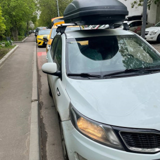 Замена аккумулятора на Kia Rio III 2011 - 2015 5-speed 1.6 (123 л.с.) Замена аккумулятора на Kia Rio III 2011 - 2015 5-speed 1.6 (123 л.с.)