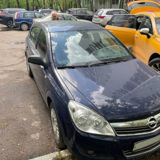 Замена аккумулятора на Opel Astra H Рестайлинг 2005 - 2014 1.6 (180 л.с.) Замена аккумулятора на Opel Astra H Рестайлинг 2005 - 2014 1.6 (180 л.с.)