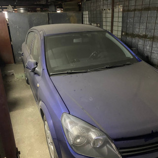 Замена аккумулятора на Opel Astra H Рестайлинг 2005 - 2014 1.4 (90 л.с.) Замена аккумулятора на Opel Astra H Рестайлинг 2005 - 2014 1.4 (90 л.с.)