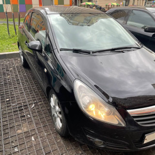 Замена аккумулятора на Opel Corsa D 2006 - 2010 1.4 (90 л.с.) Замена аккумулятора на Opel Corsa D 2006 - 2010 1.4 (90 л.с.)