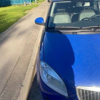 Замена аккумулятора на Skoda Fabia II Рестайлинг 2010 - 2014 1.4 (86 л.с.) Замена аккумулятора на Skoda Fabia II Рестайлинг 2010 - 2014 1.4 (86 л.с.)
