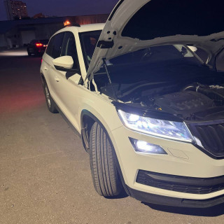 Замена аккумулятора на Skoda Kodiaq I 2016 - 2022 2.0 180 л.c.  Замена аккумулятора на Skoda Kodiaq I 2016 - 2022 2.0 180 л.c.