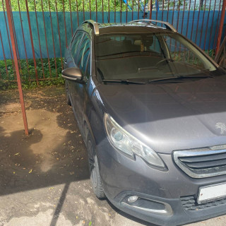 Замена аккумулятора на Peugeot 2008 I 2013 - 2016 1.6 120 л.c.  Замена аккумулятора на Peugeot 2008 I 2013 - 2016 1.6 120 л.c.