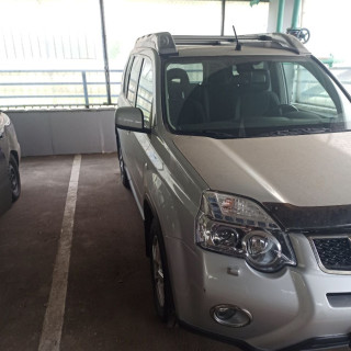 Замена аккумулятора на Nissan X-Trail II Рестайлинг 2010 - 2015 2.0 141 л.c.  Замена аккумулятора на Nissan X-Trail II Рестайлинг 2010 - 2015 2.0 141 л.c.