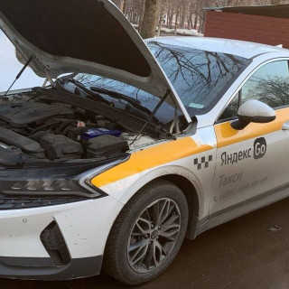 Замена аккумулятора на Kia K5 III 2019 - н.в. 2.5 194 л.c.  Замена аккумулятора на Kia K5 III 2019 - н.в. 2.5 194 л.c.