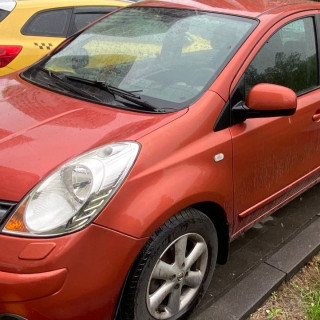Замена аккумулятора на Nissan Note I 2005 - 2008 1.5 (109 л.с.) Замена аккумулятора на Nissan Note I 2005 - 2008 1.5 (109 л.с.)